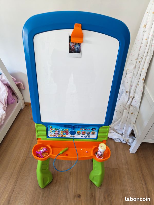 VTech Magi chevalet interactif 3 en 1 - Version française
