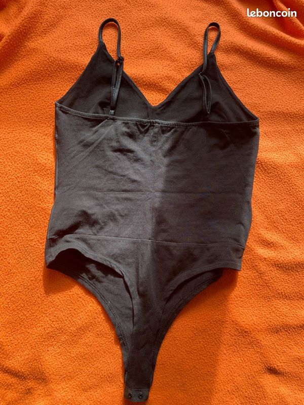 Body en similicuir (image 4)