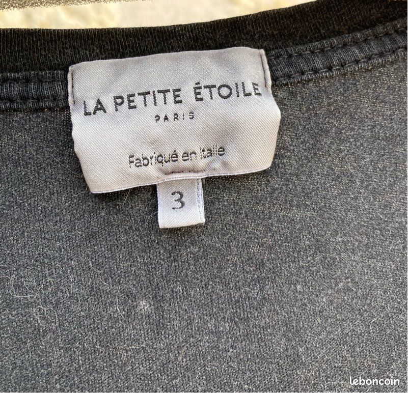 Tee-shirt col V, manches courtes, en coton noir délavé sérigraphié, La Petite Étoile, T3 = 40/42 (image 10)