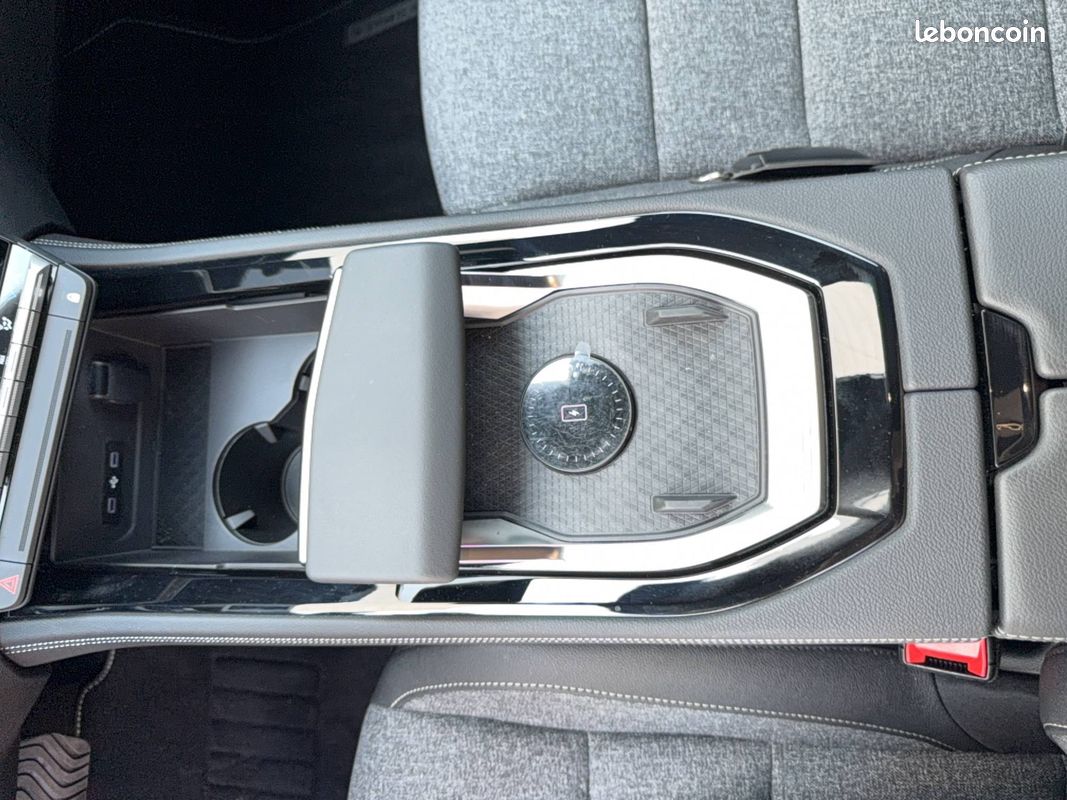 RENAULT Espace full hybrid E-Tech 200 ch 5pl Techno (image 12)