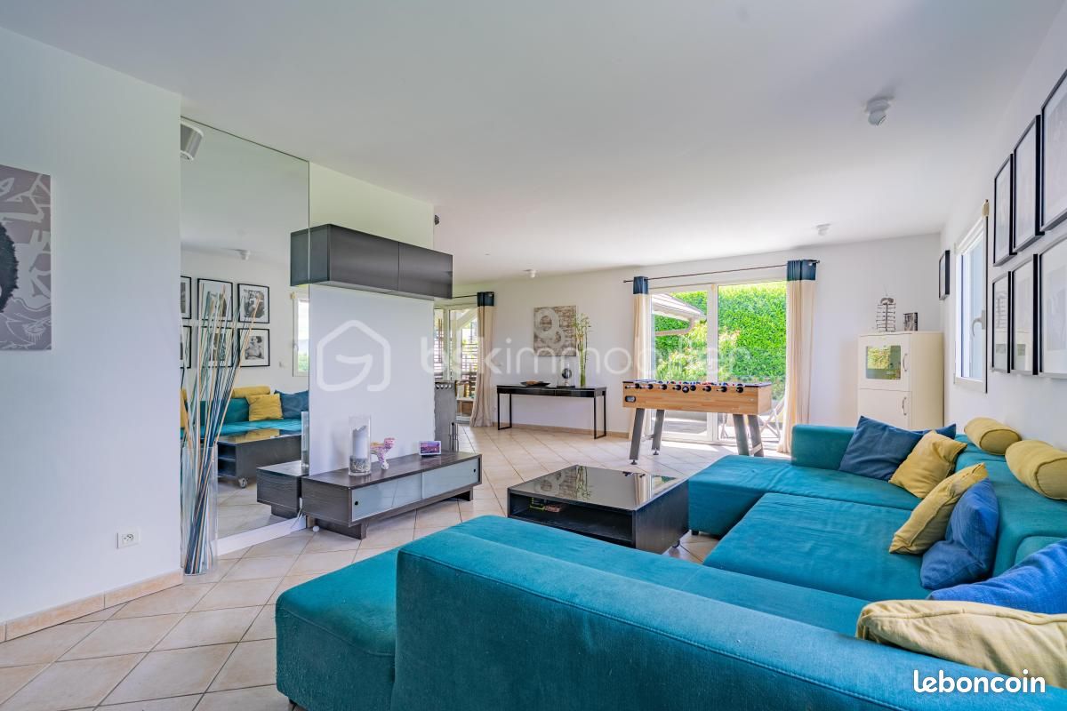 Maison 5 pièces 168 m² · à Bossey · 168 m² · 860 000 €