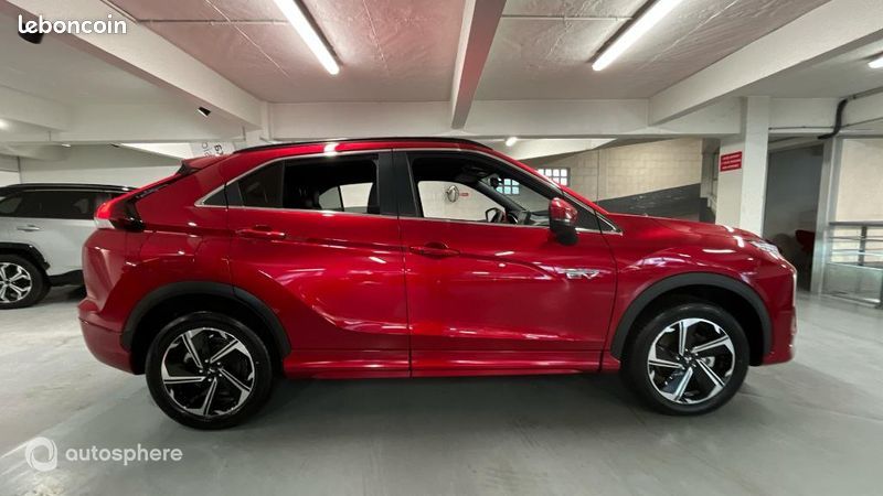 Mitsubishi Eclipse Cross 2.4 MIVEC PHEV 188ch Intense Edition 4WD (image 4)