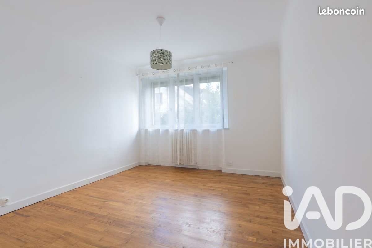 Propriété 4 pièces 188 m² (image 9)