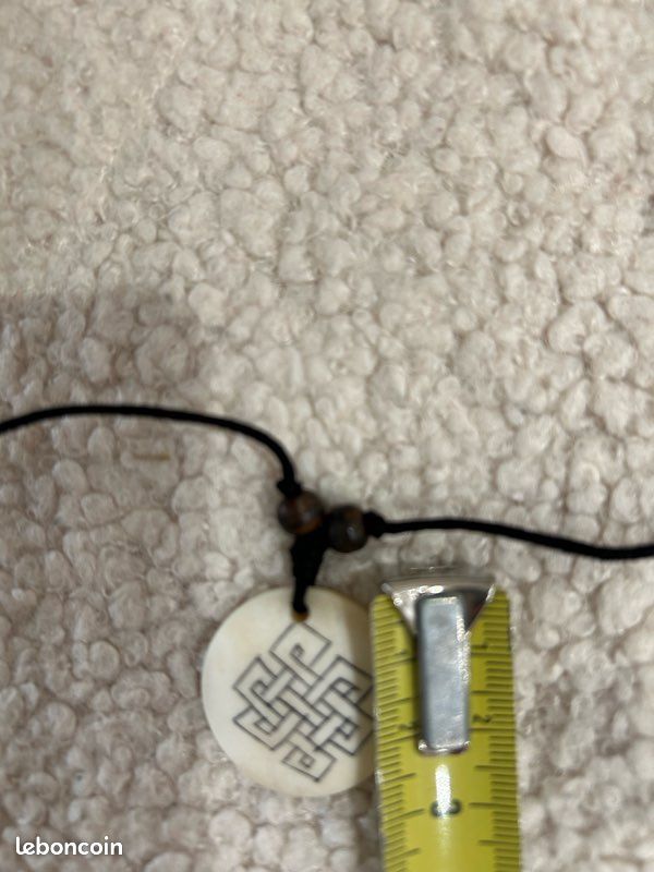 Collier noeud infini (image 3)
