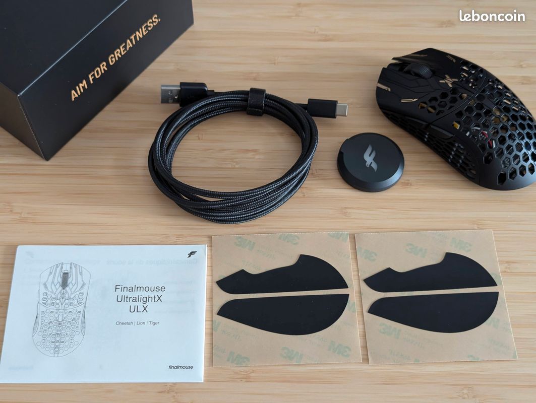 Souris Legere Souris Gaming FinalMouse ULX Sakura - Sans Fil, 20000 DPI, Rose, Neuve Avec Garantie 2 Ans Souris Gamer Finalmouse