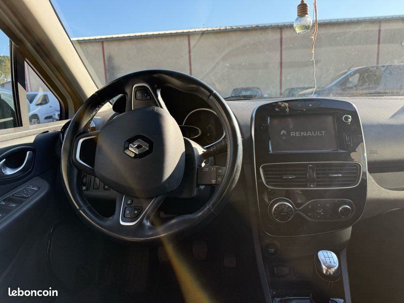 Renault Clio IV 5 Portes Phase 2 1.5 dCi (image 4)