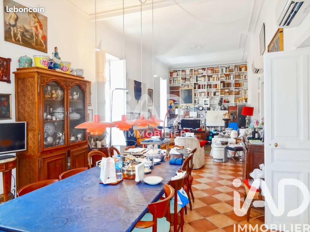 Appartement 7 pièces 159 m² · à Nîmes · 159 m² · 290 000 €