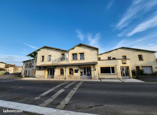 Immeuble 20 pièces 831 m²
