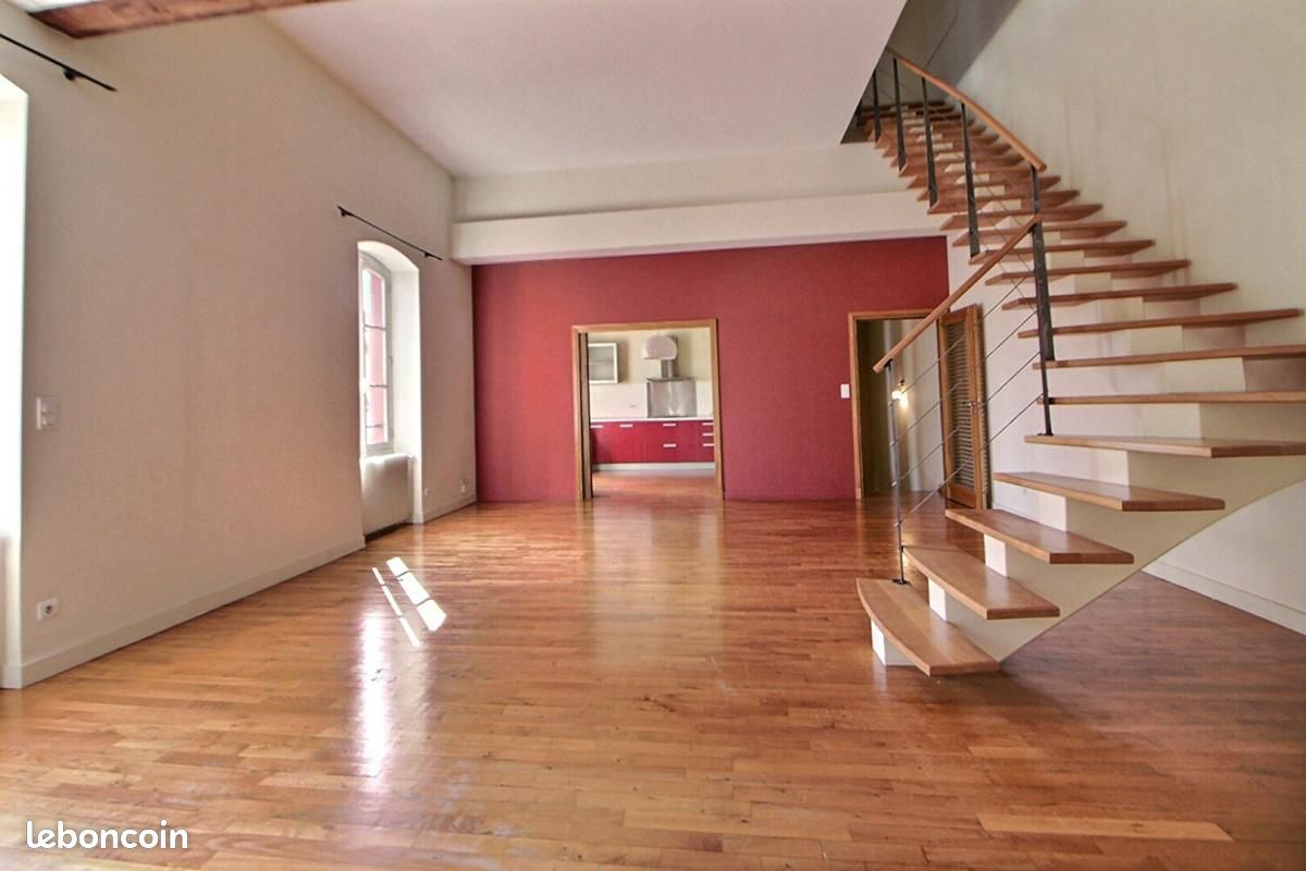 Maison 6 pièces 140 m² · à Roanne · 140 m² · 240 000 €