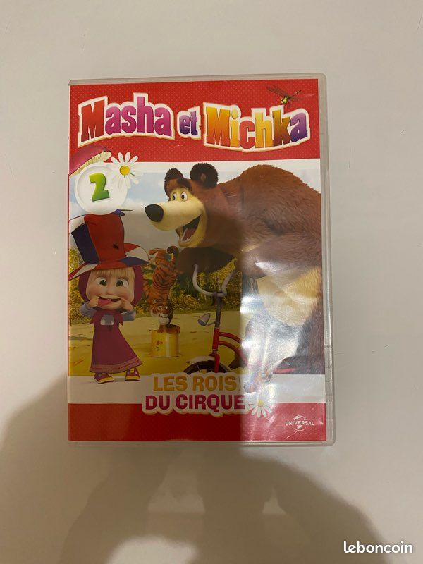 DVD masha et michka les rois du cirque (image 1)