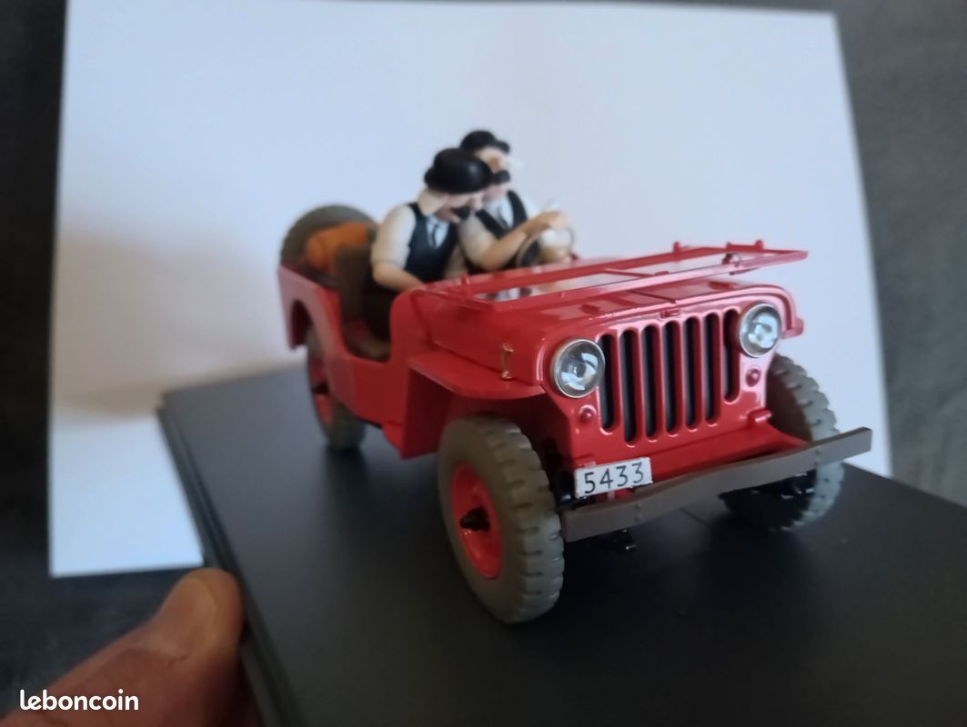 Les Voitures de Tintin (Echelle 1:24) - Hachette - N°06 La Jeep Rouge (Tintin au