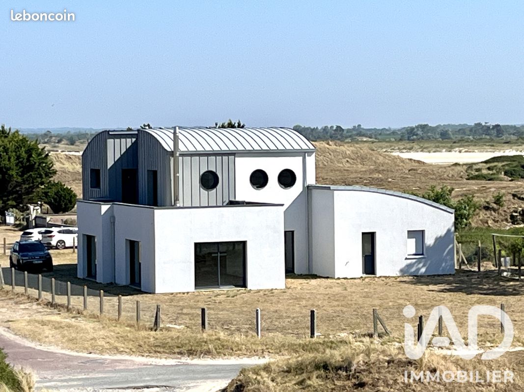 Maison 6 pièces 185 m² · à La Haye · 185 m² · 690 000 €