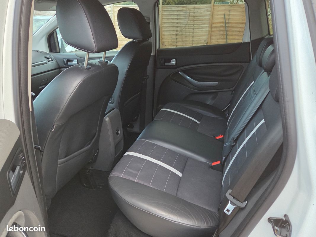 Ford Kuga 2.0 tdci 140ch Année11.2009 (image 8)