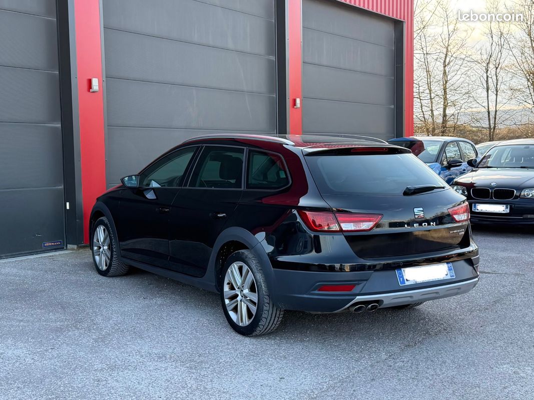 SEAT LEON X-PERIENCE 1.6 TDI 110 ch 4Drive (image 2)