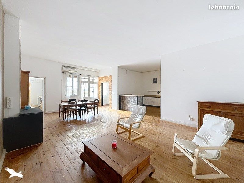 Maison 8 pièces 230 m² · à Beaumont-de-Lomagne · 230 m² · 117 568 €