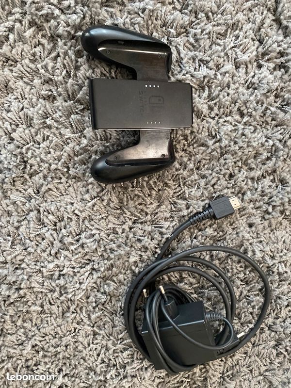Nintendo switch + 3 jeux et une pochette Nintendo (image 4)