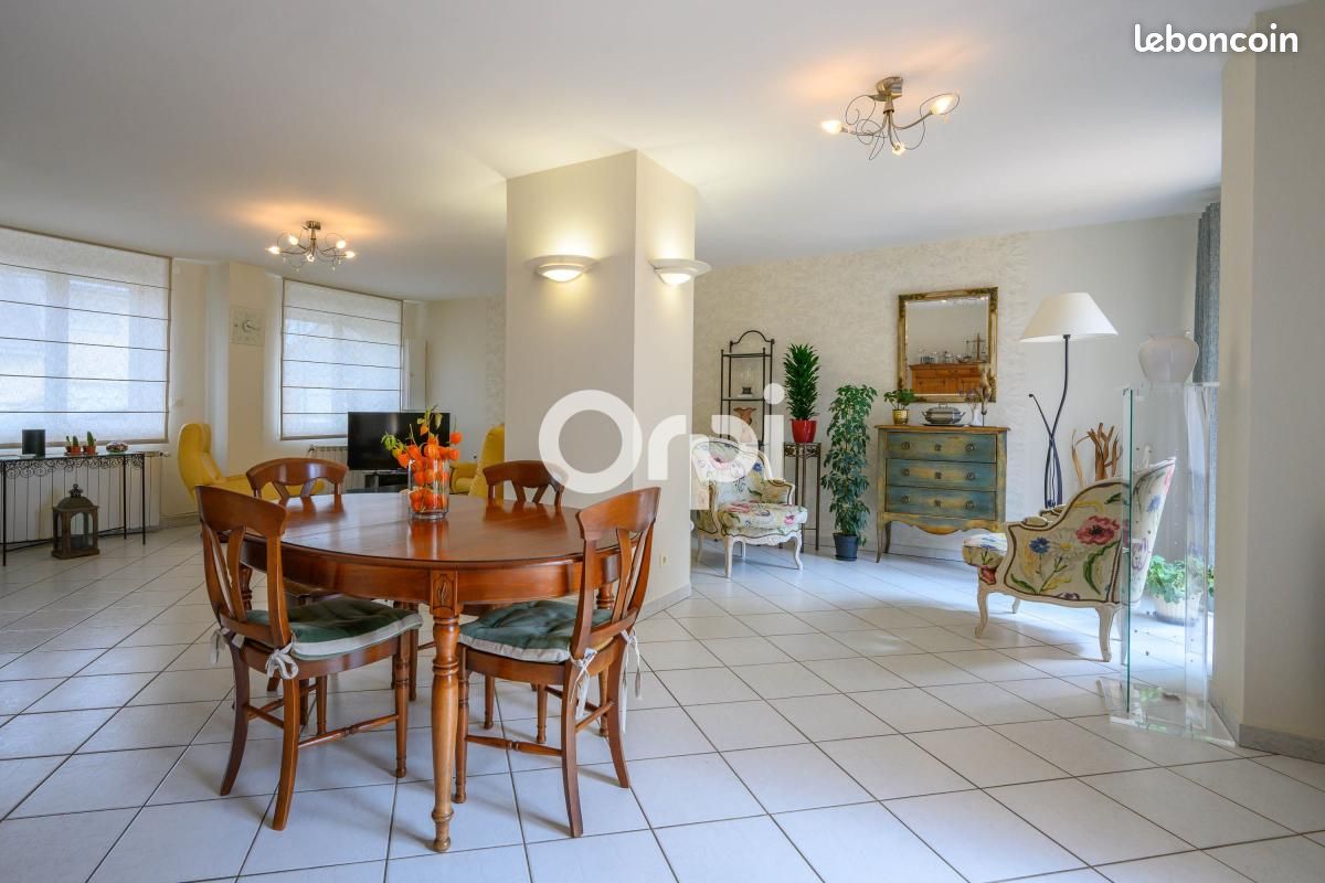 Maison 5 pièces 141 m² · à Méricourt · 141 m² · 227 290 €