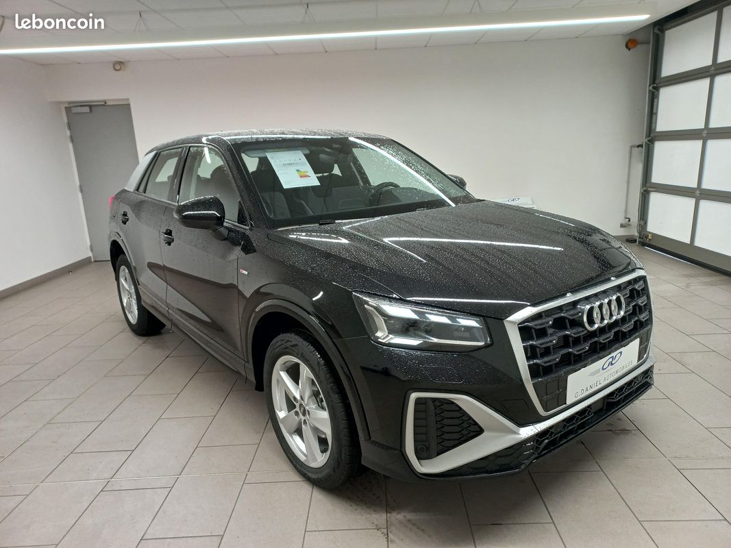 AUDI Q2 35 TFSI 150 S tronic 7 S line (image 7)