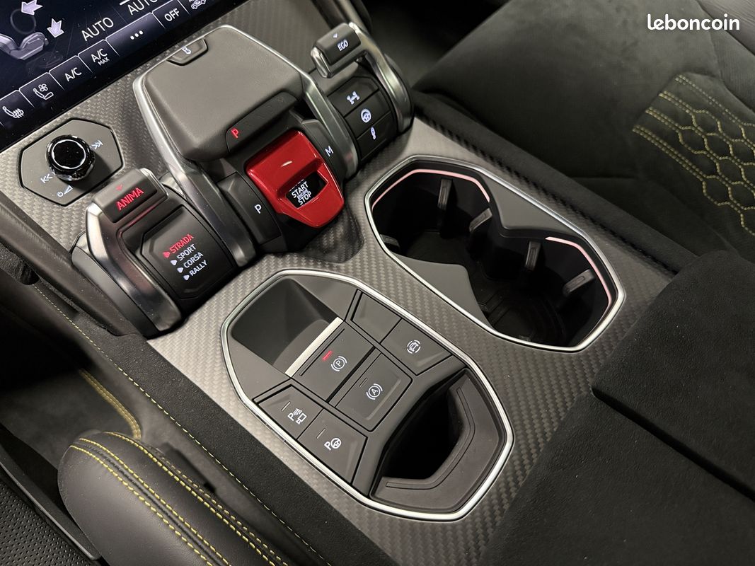 Lamborghini URUS PERFORMANTE 4.0 V8 666CV BITURBO / TOIT OUVRANT / ORIGINE FRANCE (LAURENT AUTO) (image 33)