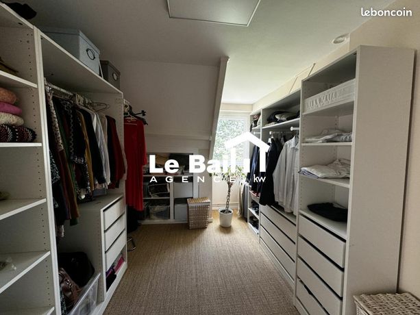 https://img.leboncoin.fr/api/v1/lbcpb1/images/73/3d/d5/733dd569223961dc578c5f305957a39cc6a36aa4.jpg?rule=ad-image
