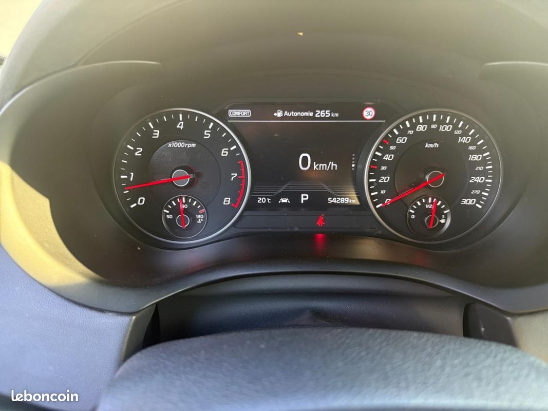 KIA STINGER - 370cv - GT Line Premium- sièges chauffants/rafraîchissants - toit ouvrant panoramique (image 16)