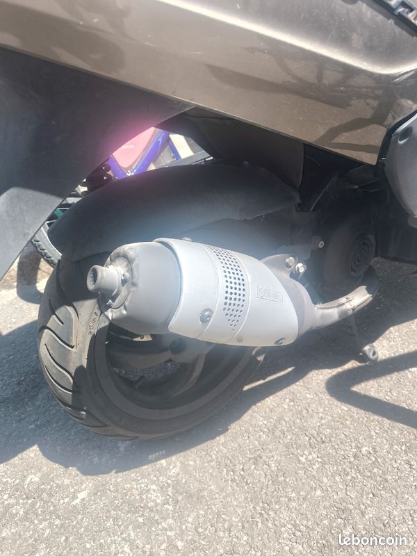 Scooter pour pièces (image 3)