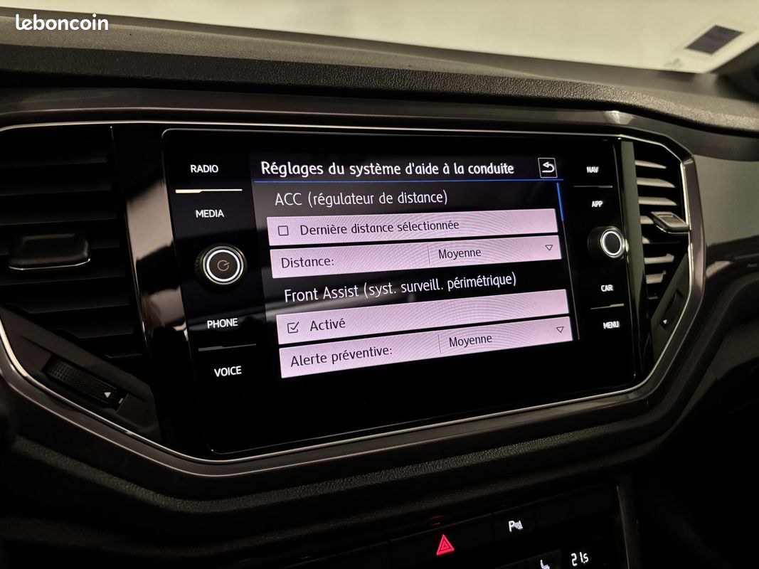 VOLKSWAGEN T-ROC 2.0 TDi 150 R-LINE DSG7 ATTELAGE CAMERA ACC (image 48)