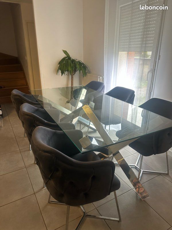 Table à manger (image 1)