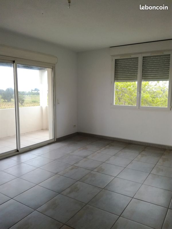 Appartement 4 pièces 130 m² · à Frontignan · 130 m² · 950 €/mois