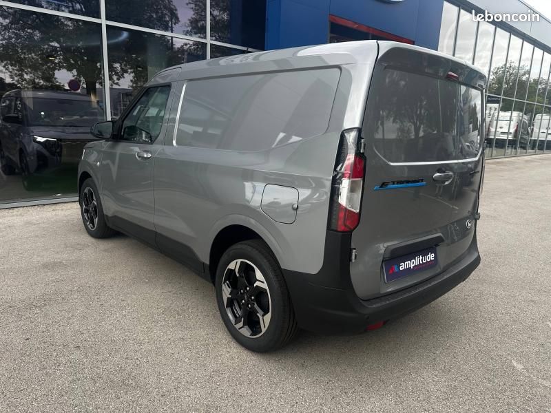Ford Transit Courier Electrique 100 kW 136ch Limited (image 7)