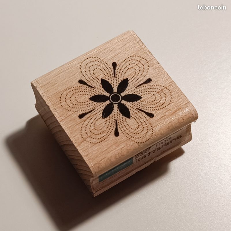 Lot De 10 Timbres En Bois Et Caoutchouc – Thème Floral Anniversaire, Pour Cartes Et Artisanat