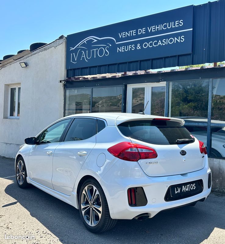 Kia Cee'd 1.0 T-GDi 120ch GT LINE (image 5)