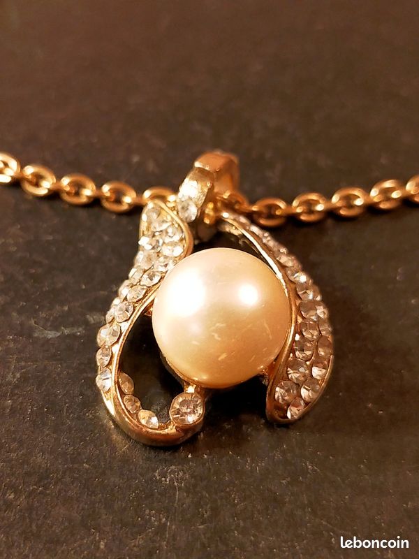 Collier vintage doré (image 2)
