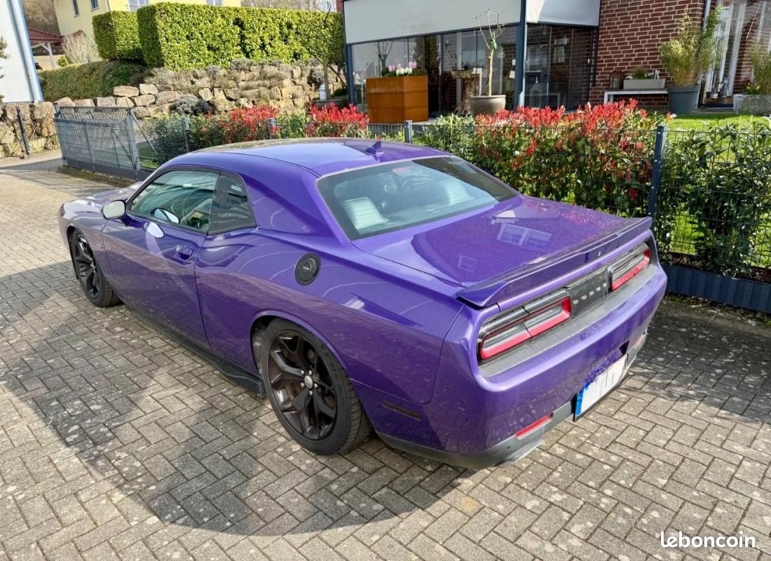 Dodge Challenger R/T V8 5.7 Plume Crazy - CarPlay Regulator de vitesse ...