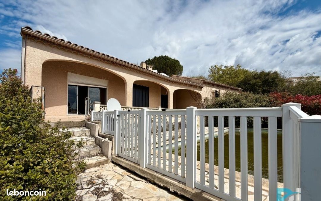 Maison 6 pièces 200 m² · à Caux · 200 m² · 300 000 €