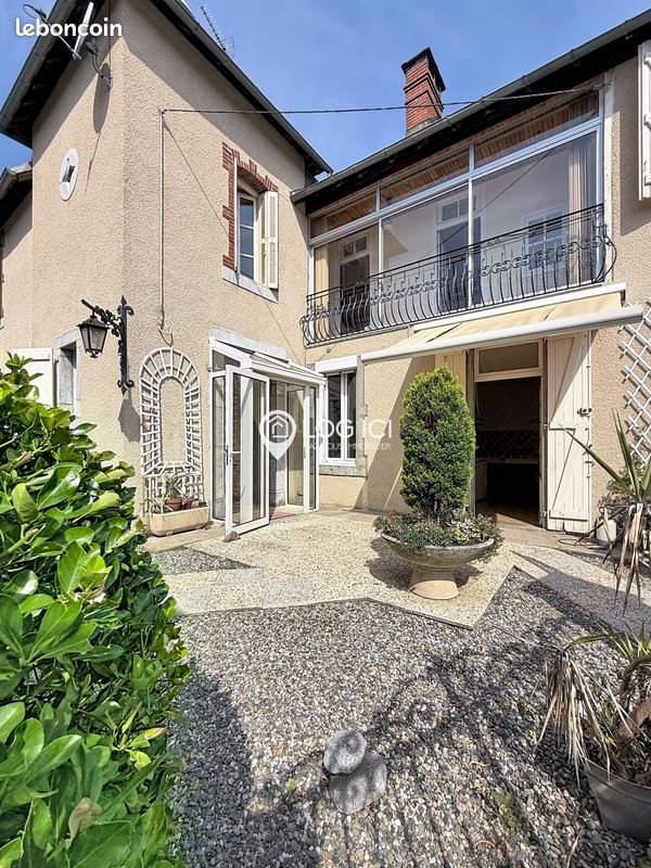 Maison 7 pièces 177 m² · à Montaut · 177 m² · 189 000 €