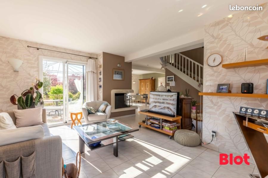 Maison 7 pièces 150 m² · à Pacé · 150 m² · 553 000 €
