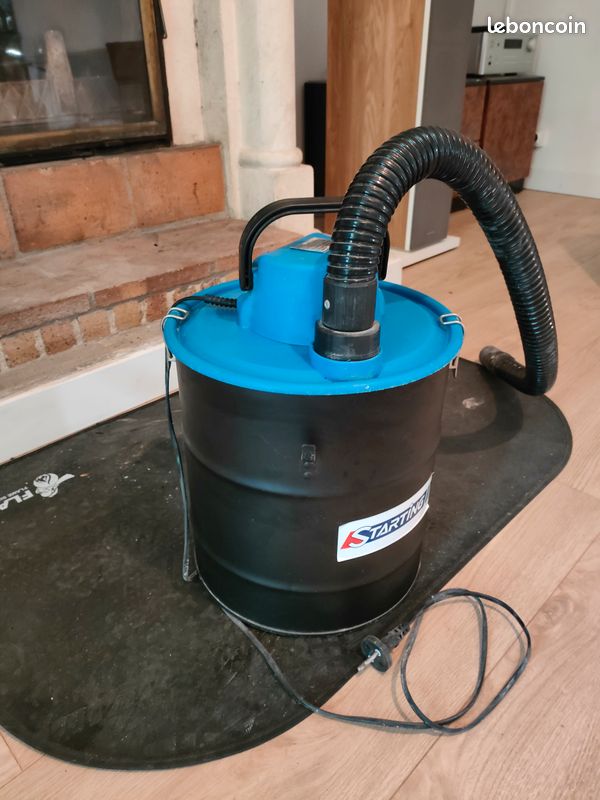 II Aspirateur Vide Cendres Poêle Cheminée Barbecue Souffleur 18 L