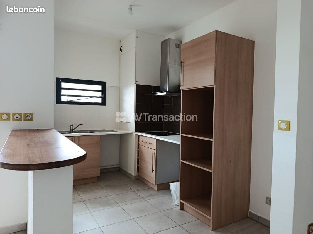à vendre – appartement t2 – sainte-marie (image 2)