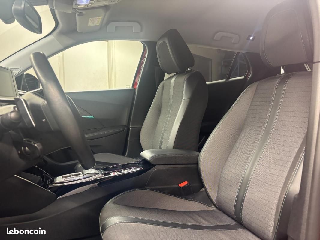 Peugeot 2008 BlueHDi 130 S&S EAT8 Allure (image 10)