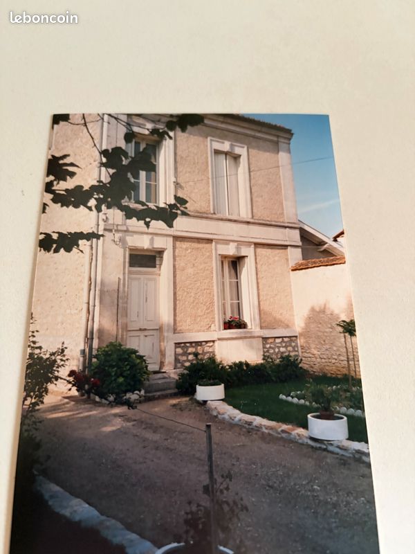 Maison 4 pièces 90 m² · à Saint-Yrieix-sur-Charente · 90 m² · 890 €/mois
