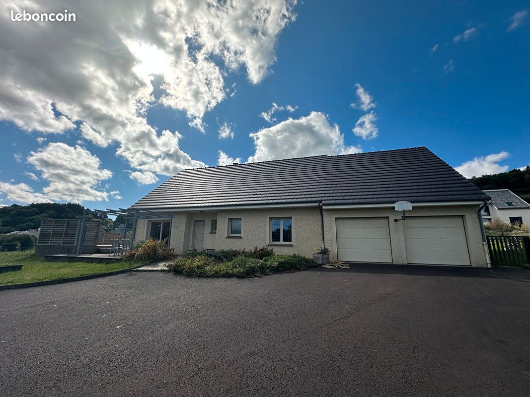 Maison 4 pièces 112 m² · à Saint-Bonnet-près-Orcival · 112 m² · 283 500 €
