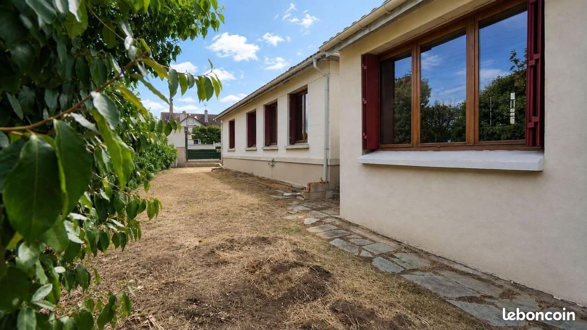 Maison 6 pièces 105 m² · à Épône · 105 m² · 254 000 €