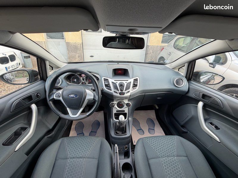 Ford fiesta 1.6 tdci 95ch sport st-line de 2011 revisé et garantie (image 4)