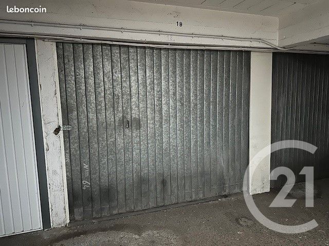 Parking 12 m² · à La Valette-du-Var · 12 m² · 28 000 €