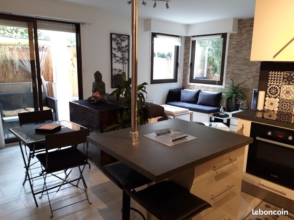 Appartement 1 pièce 28 m² · à Cannes · 28 m² · 975 €