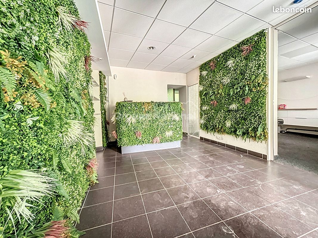 Local 75 m² SAINT CHAMAS (image 3)