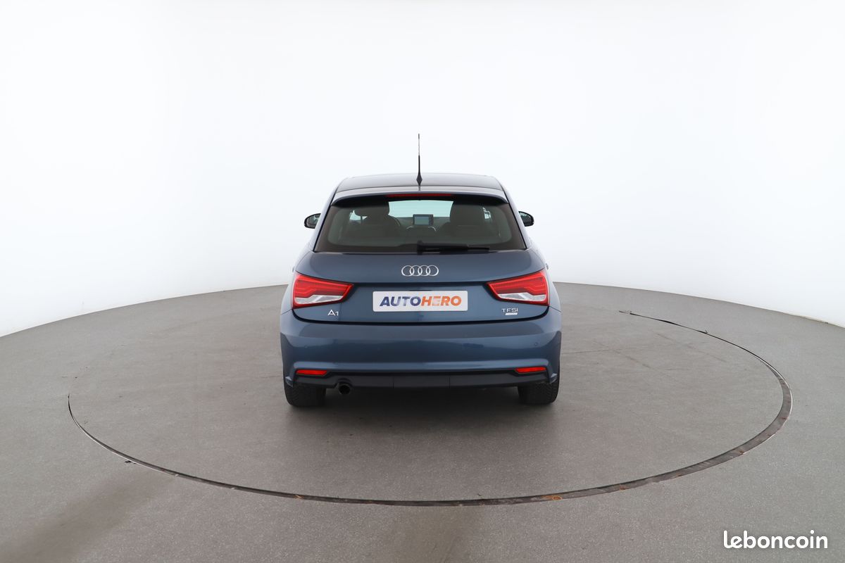 Audi A1 Sportback 1.0 TFSI Ultra Ambiente S Tronic 95 ch (image 12)