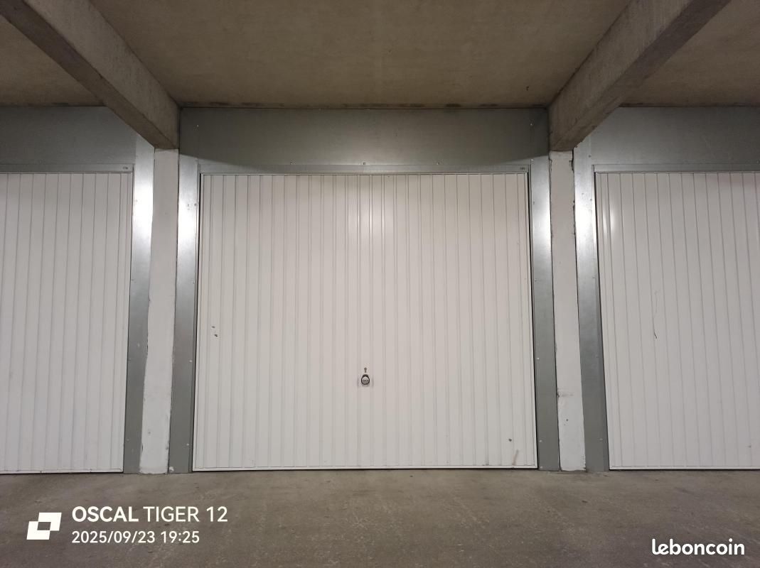 Parking 13 m² · à Bourg-en-Bresse · 13 m² · 78 €/mois