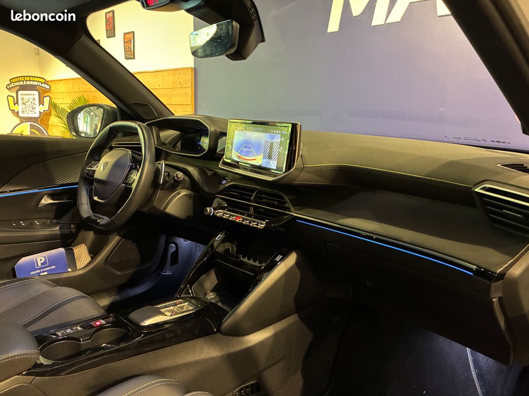 PEUGEOT 2008 1.2 Hybrid 136ch GT - 2024 - 13 500 km - CarPlay - Première main (image 12)